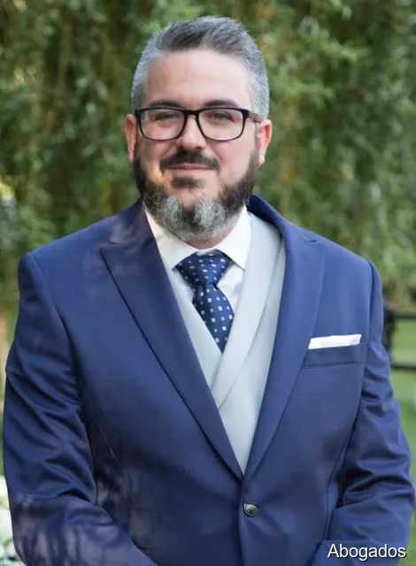 Víctor Carrera Abogado Laboralista