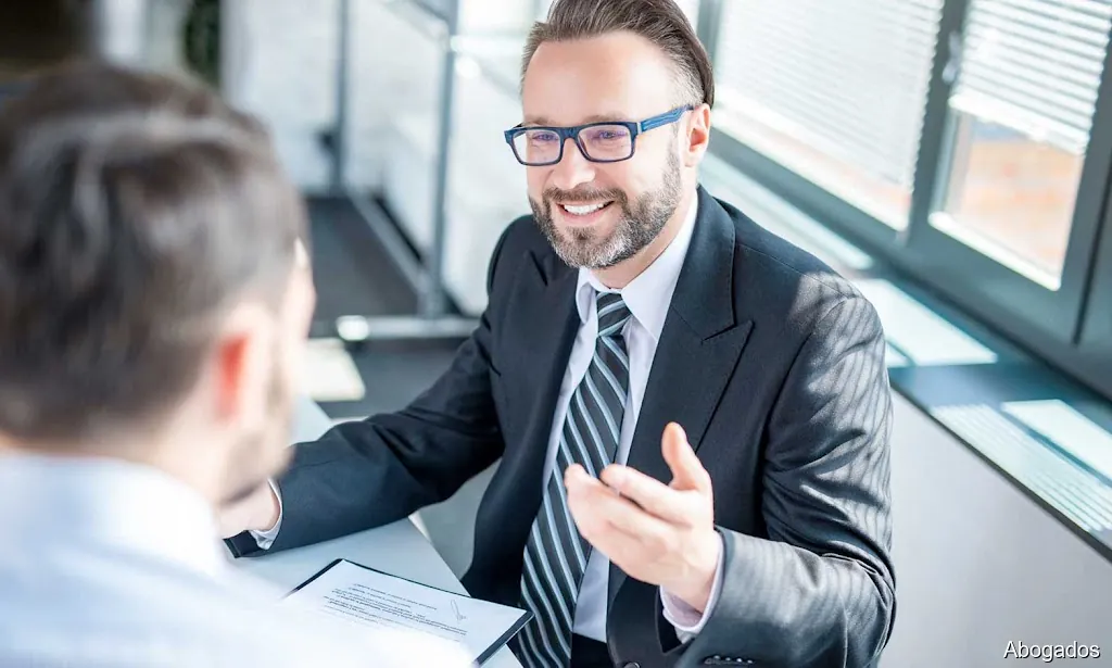 ✅ Abogados Málaga ⚖️ Grupal Abogados ®