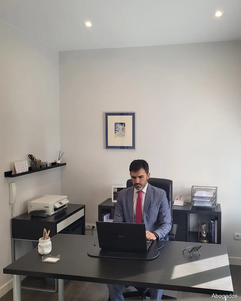 m. trueba & abogados