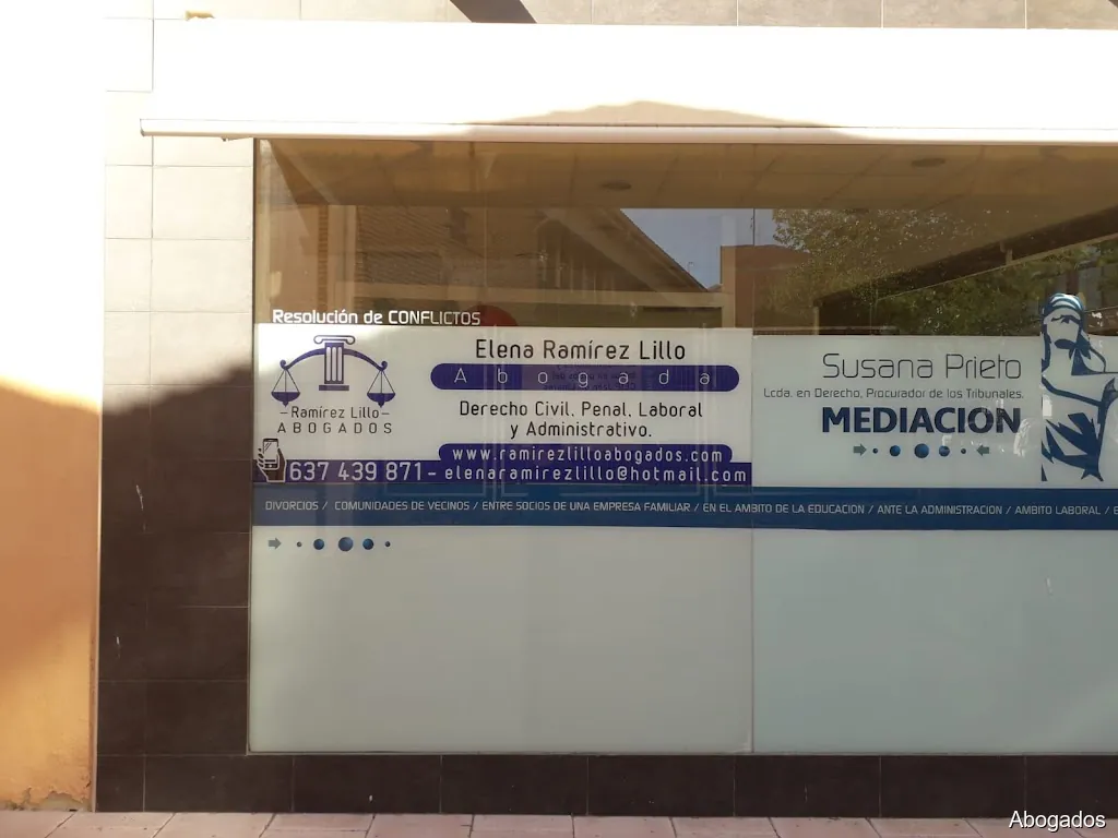 Elena Ramírez Lillo - ABOGADA