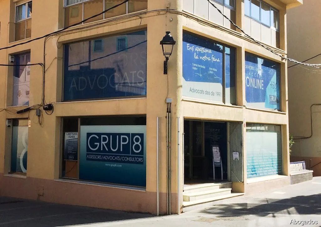 Grup8 Assessors i Advocats
