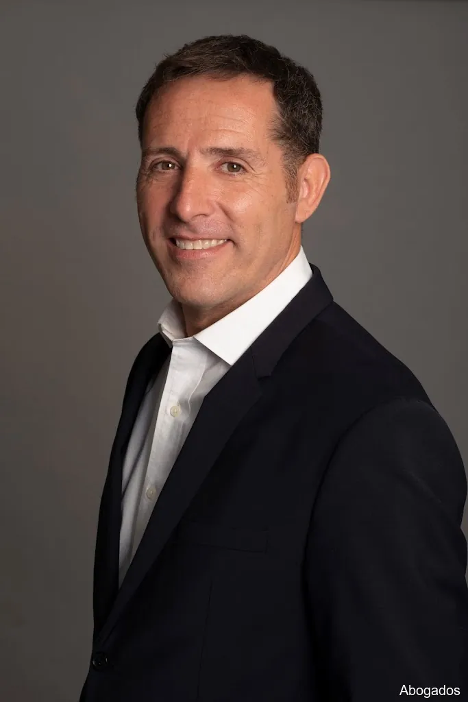 Mario Gasch (Abogado) y Marta Serra (agente inmobiliaria) en Sant Celoni