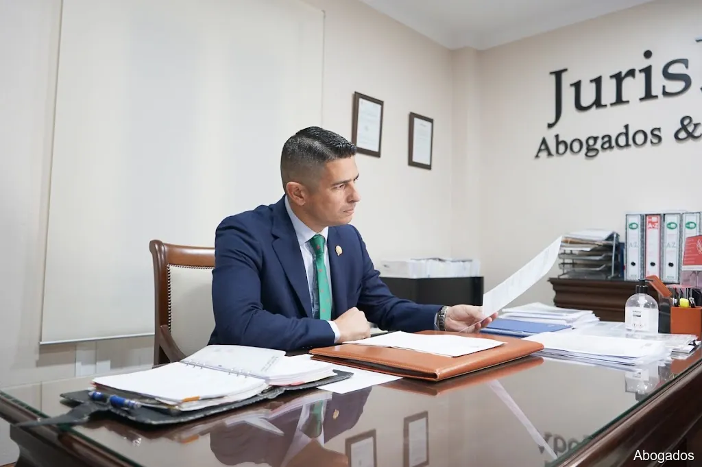 Jurisleg Abogados & Asesores - Despacho de Abogados Osuna