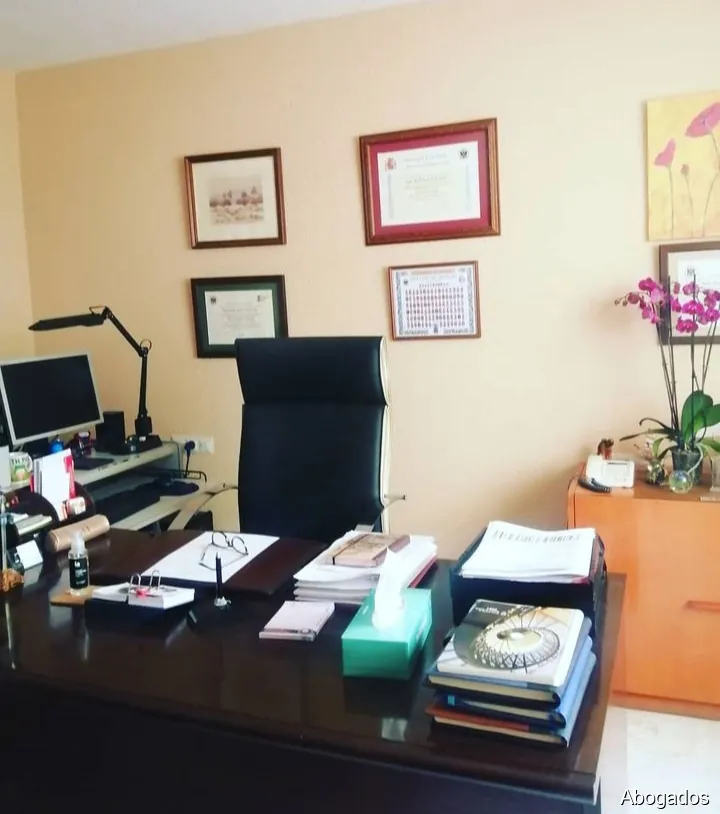 Abogada Granada🏅 María José León | Penal | Divorcios | Laboral |