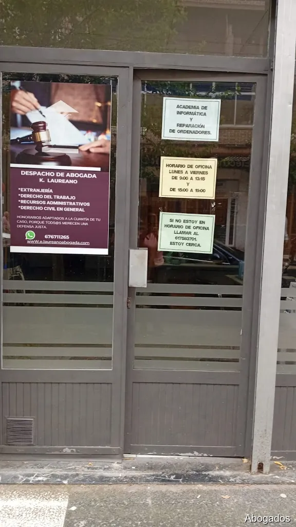 E.LAUREANO ABOGADA