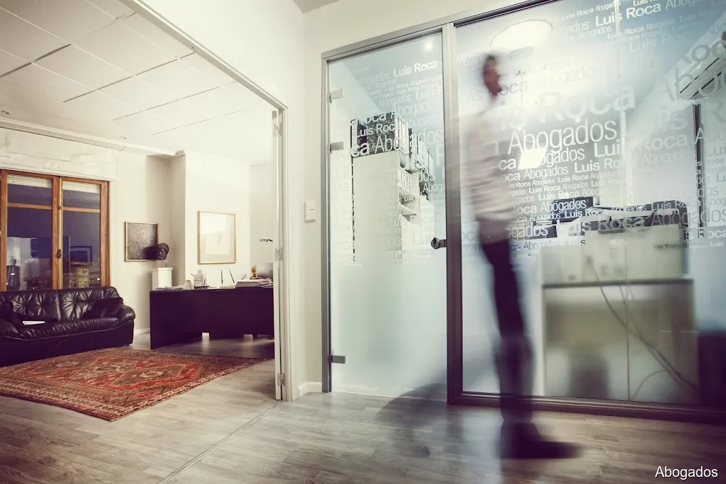 Luis Roca Abogados