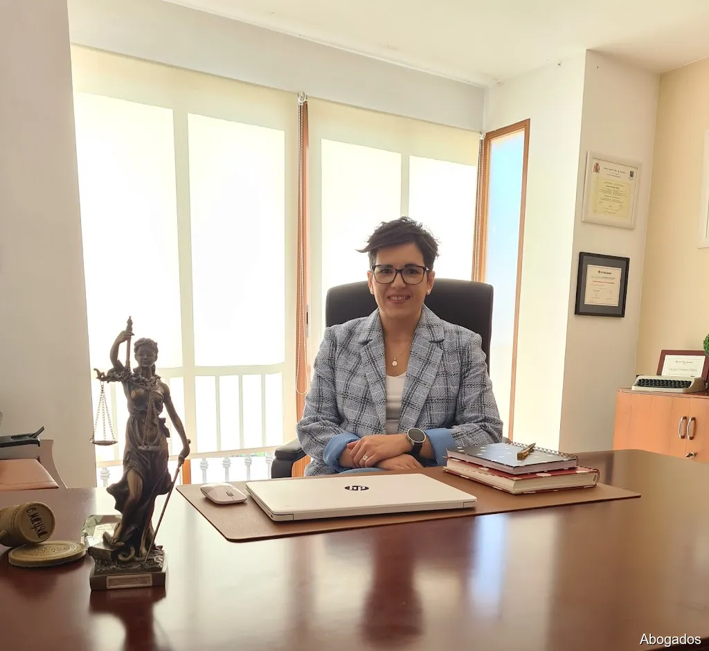 OMAYRA SERRANO MARIN - ABOGADA