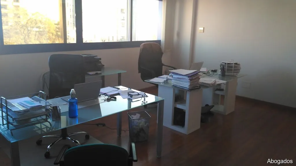 Agustín Pavón, Abogado