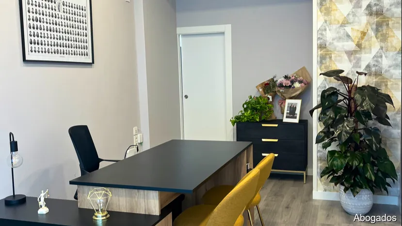 Evelyn Suárez - Despacho de Abogados