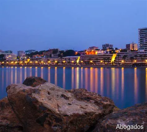 Primera Instancia Abogados