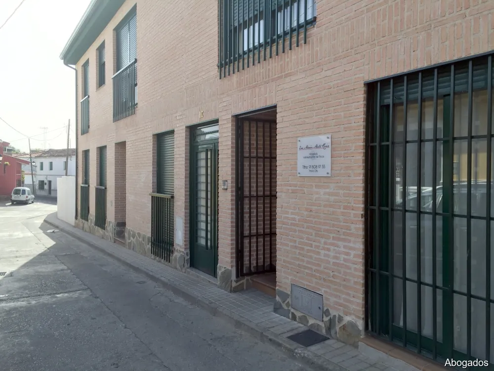 Abogada y Administradora de Fincas Eva María Mata