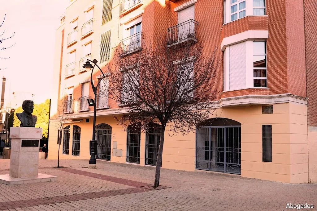 Asesoría Medina Santamaría - Gestoría - Asesoría Fiscal - Asesor Laboral - Abogados