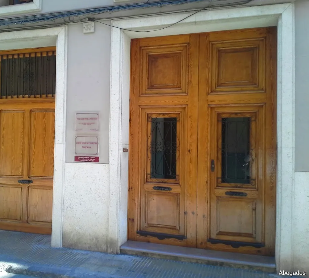 Lidia Masiá Francés-Abogada