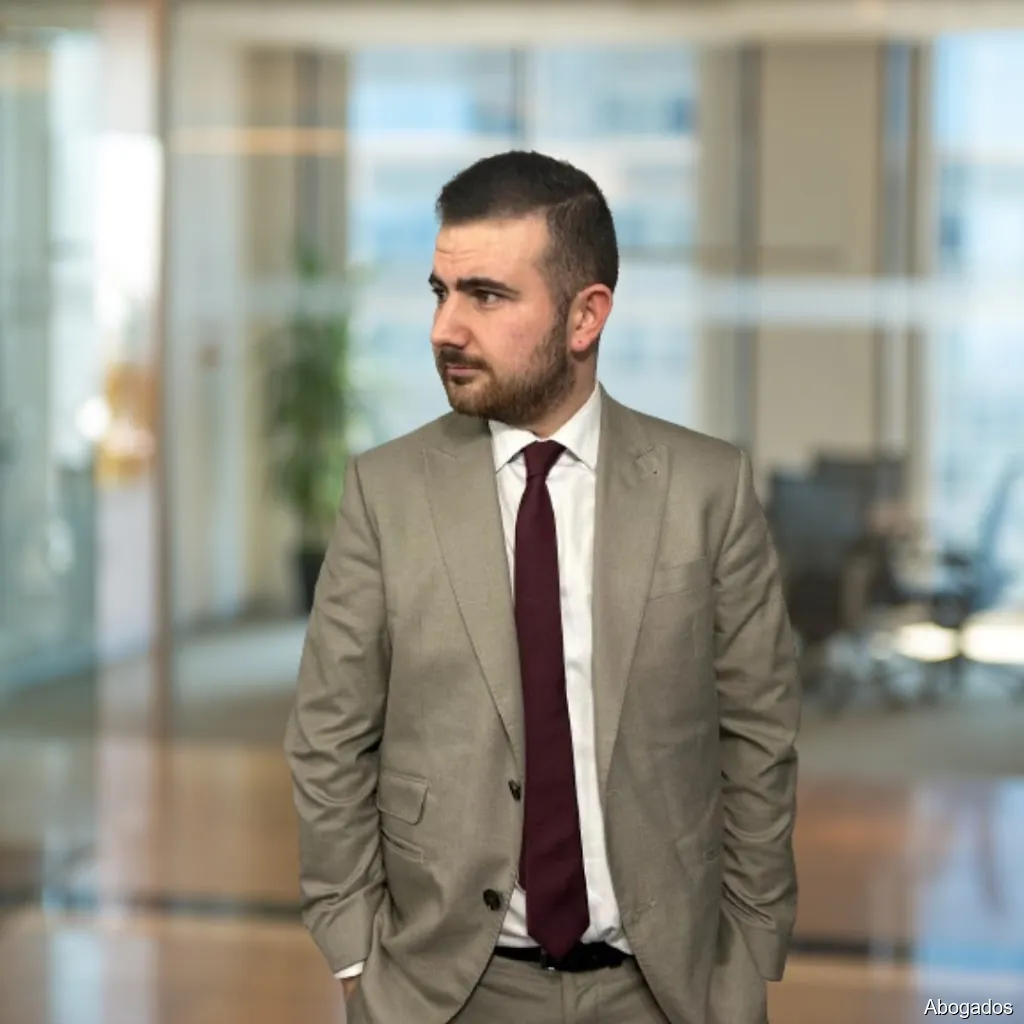 Ivan G Joglar Abogado