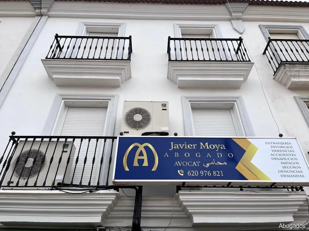 Javier Moya - ABOGADO