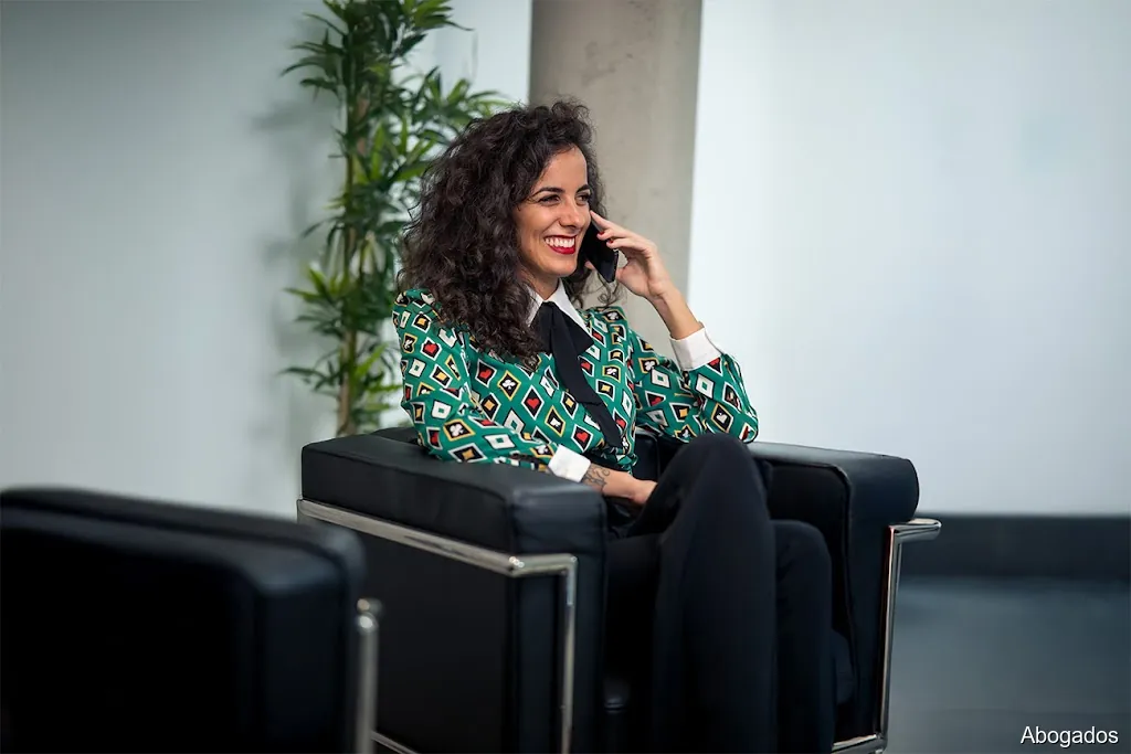 Paola Ortega Sarvisé | Abogada