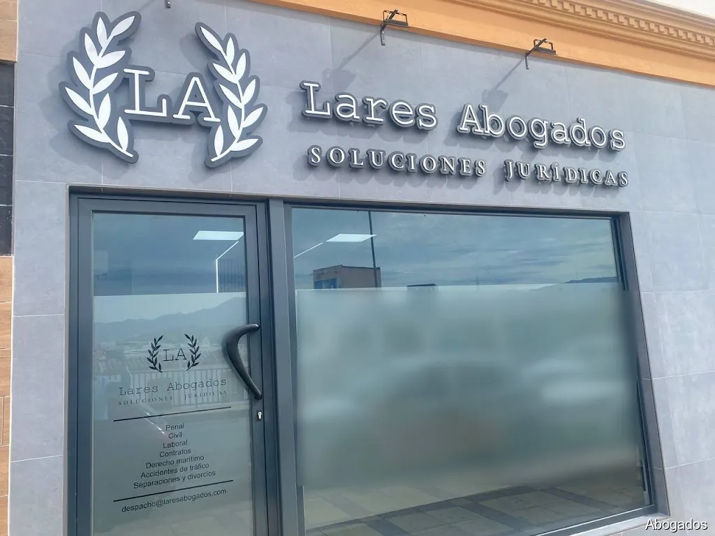 Lares Abogados