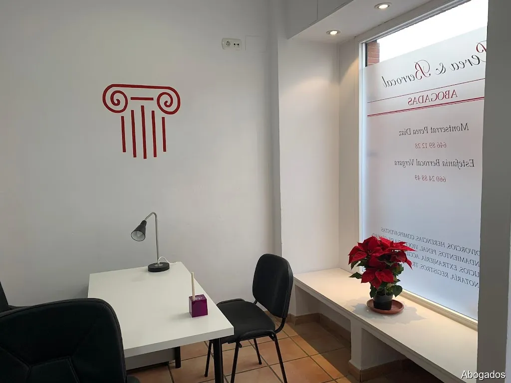 Montserrat Perea Díaz . Abogados.