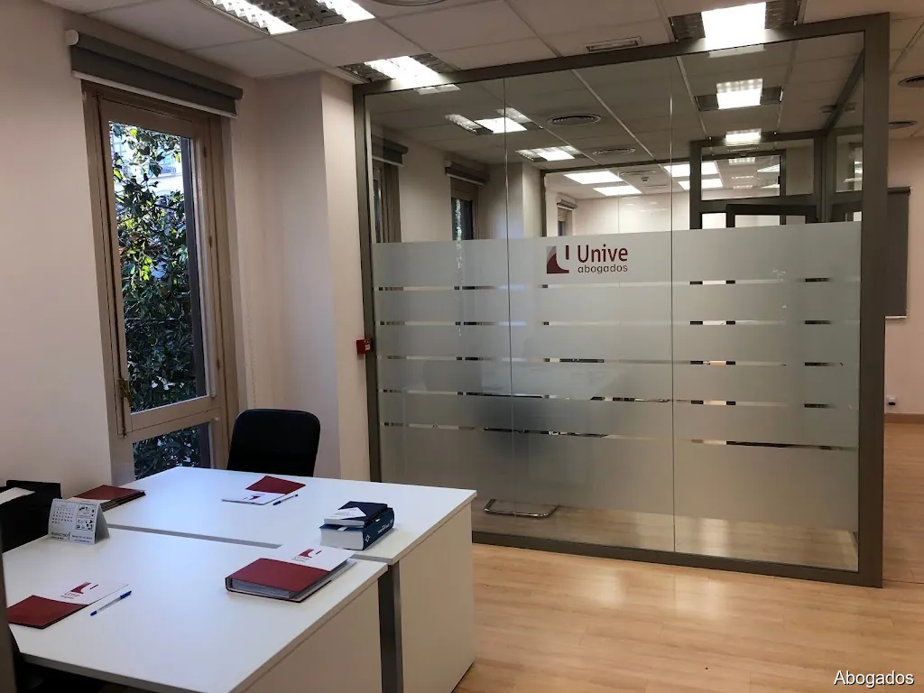 Unive Abogados