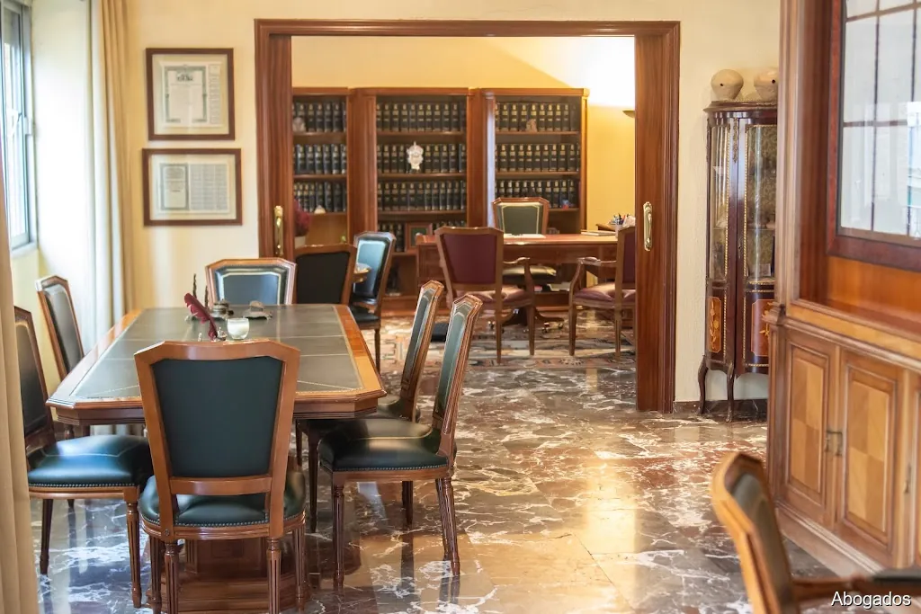 CAPDEVILA Abogados & Asesores