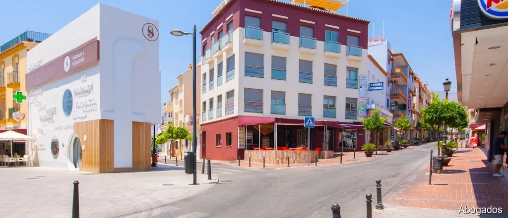 Alba & Luna ABOGADOS