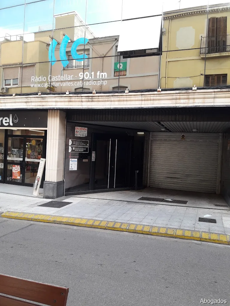 SÍLVIA VIDAL GUILLEN, ABOGADA