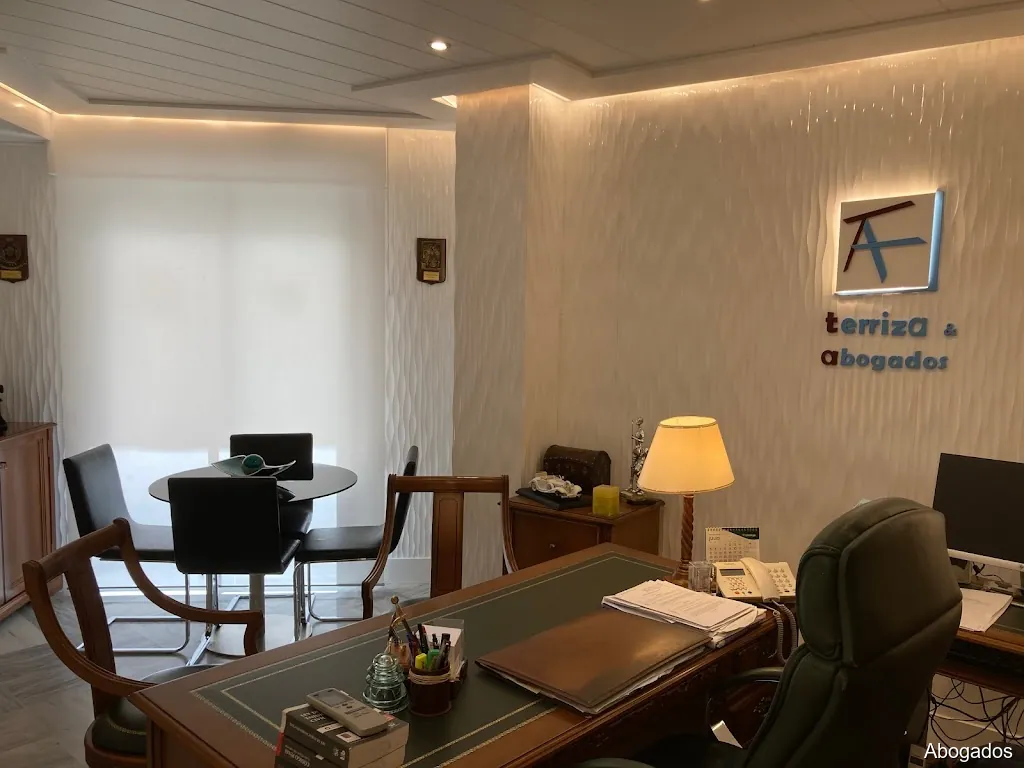 TERRIZA & ABOGADOS