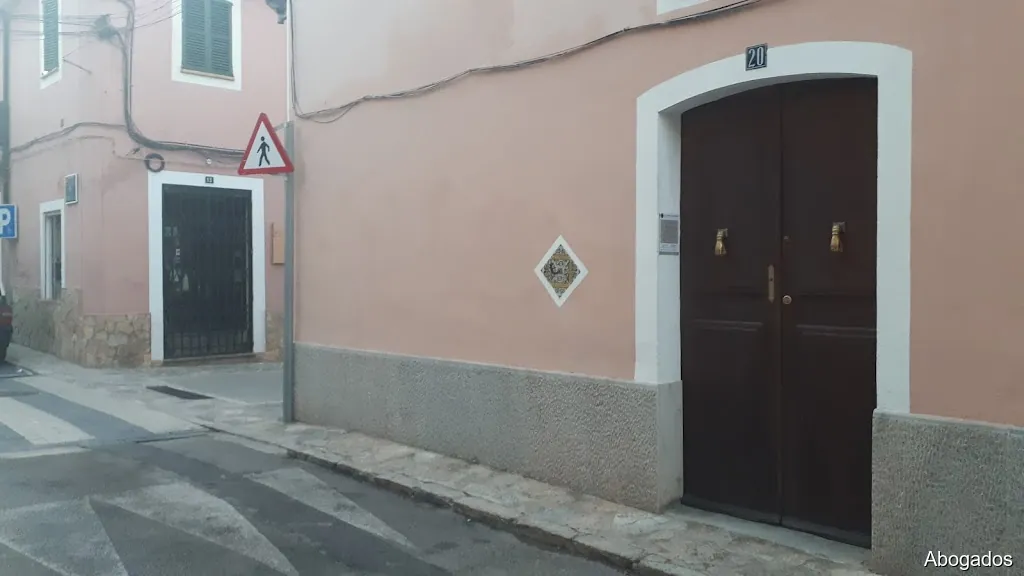 AT & Juanola Frühling Advocats Rechtsanwälte