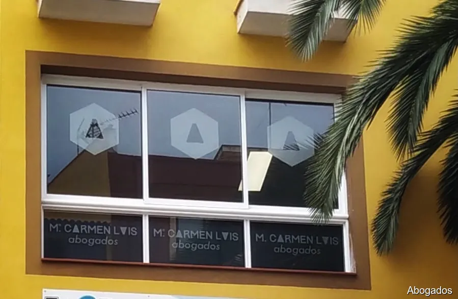 Mary Carmen Luis Abogados.
