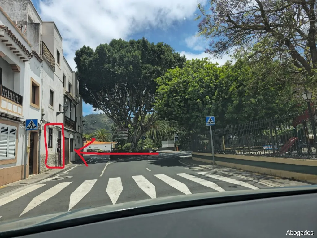 ALBINA MARIA HENRIQUEZ FALCON