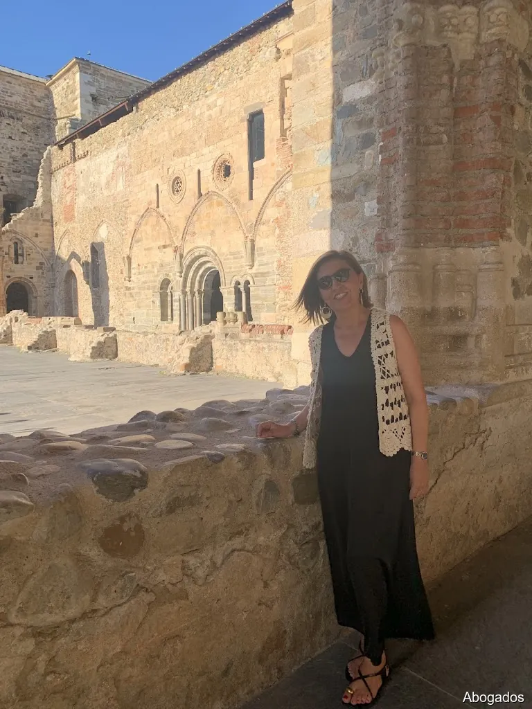 ANA BEATRIZ GONZALEZ FOLGUERAL