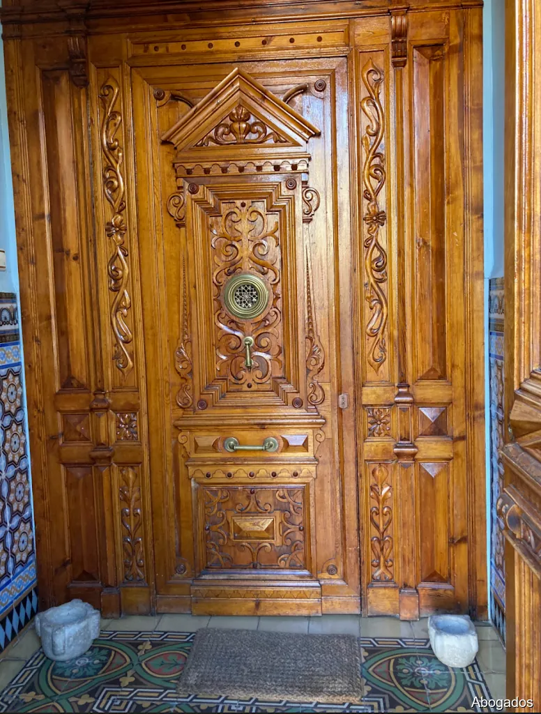 ADVOCADA SILVIA RIERA