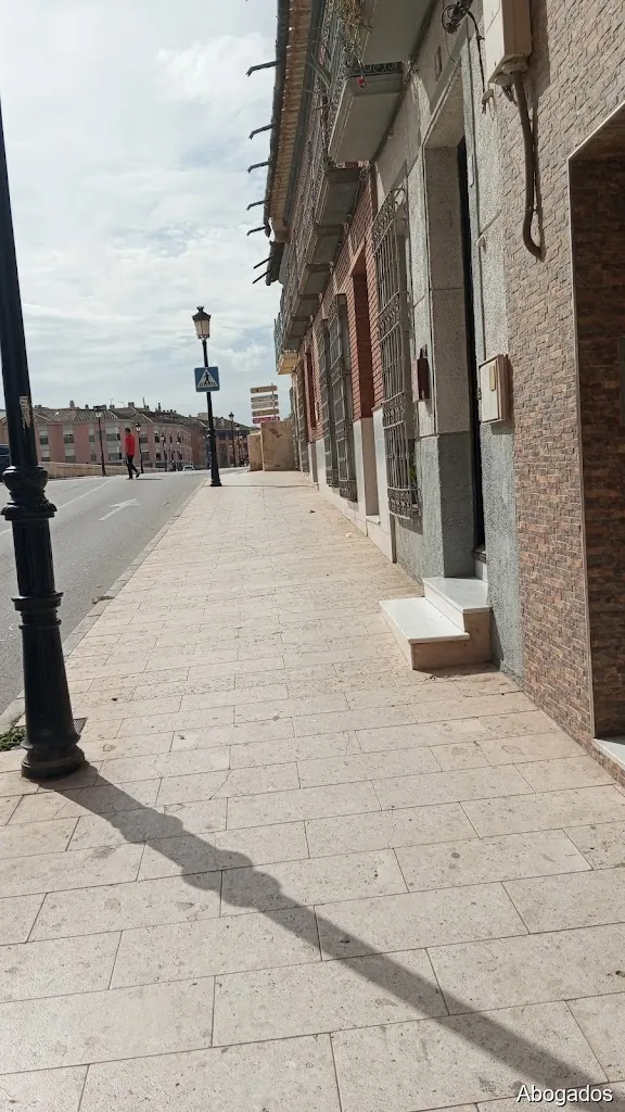 Abogada Nadia Haddioui Zine