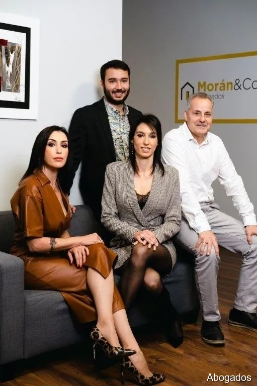 MORAN & CO , ABOGADOS