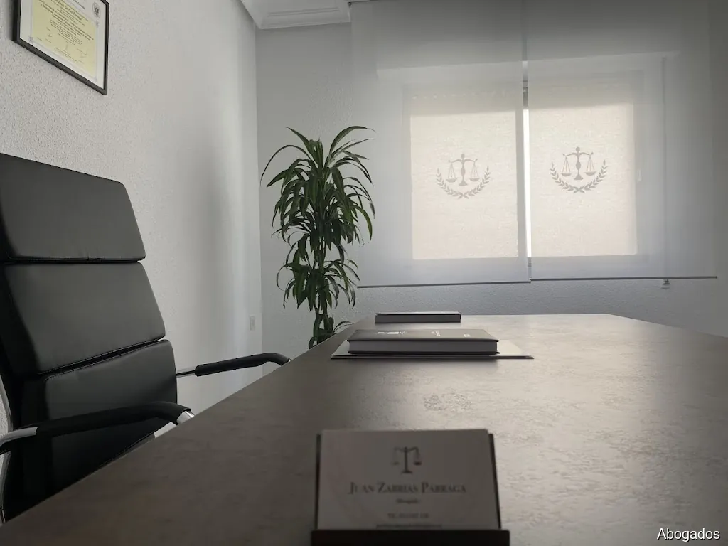 Juan Zarrías | Abogado