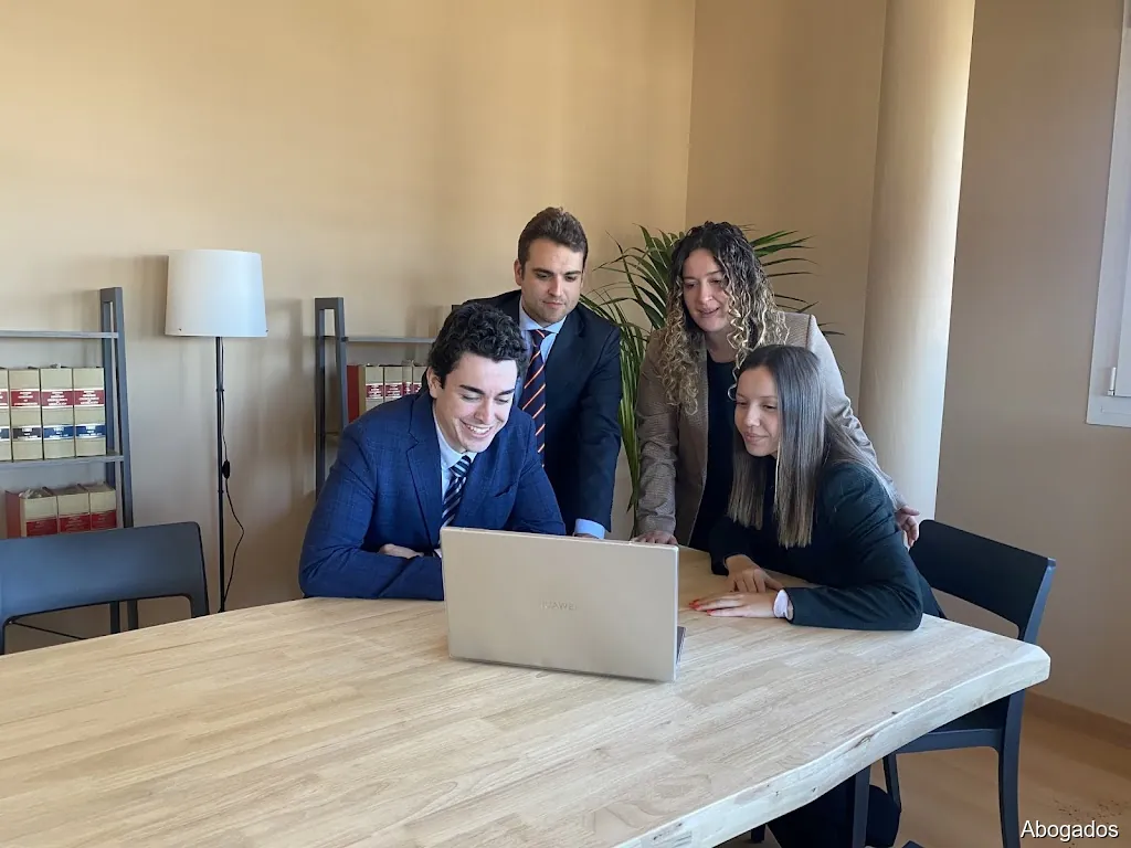 Martín Salmerón Abogados