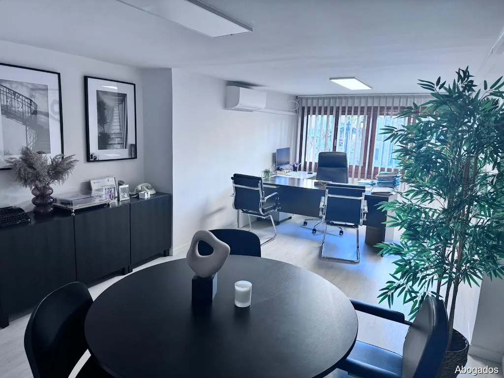 MARÍA DEL MAR GUTIÉRREZ ARJONILLA - ABOGADA -