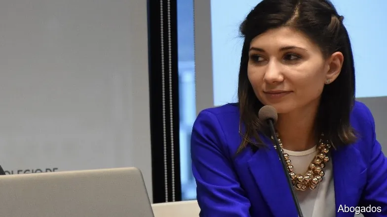 Verónica Popescu Abogada