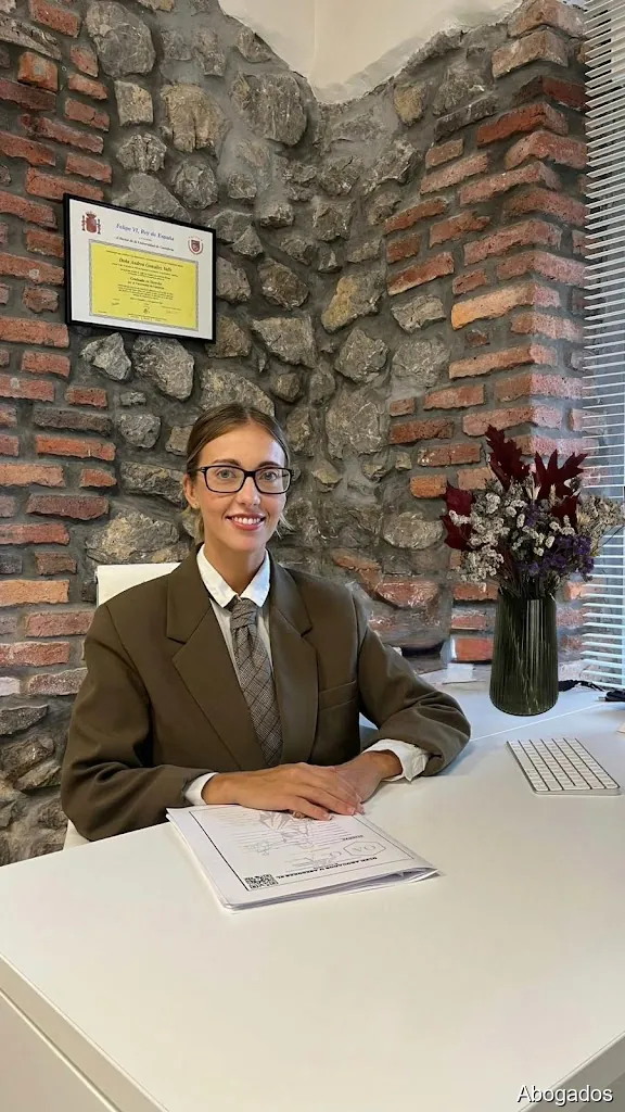 Andrea González Valle Abogada