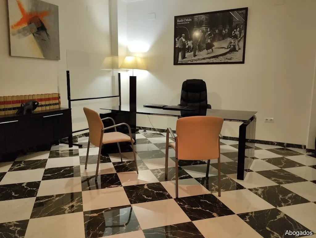 LUIS JURADO ABOGADOS & ASOCIADOS