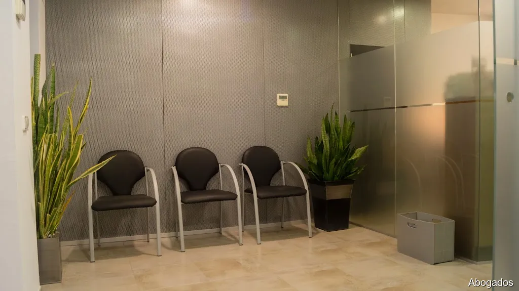 ABOGADOS ASESORIA MONRABAL RODRIGO