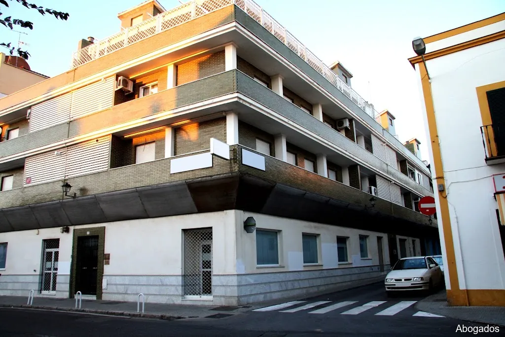 Carlos León Abogado