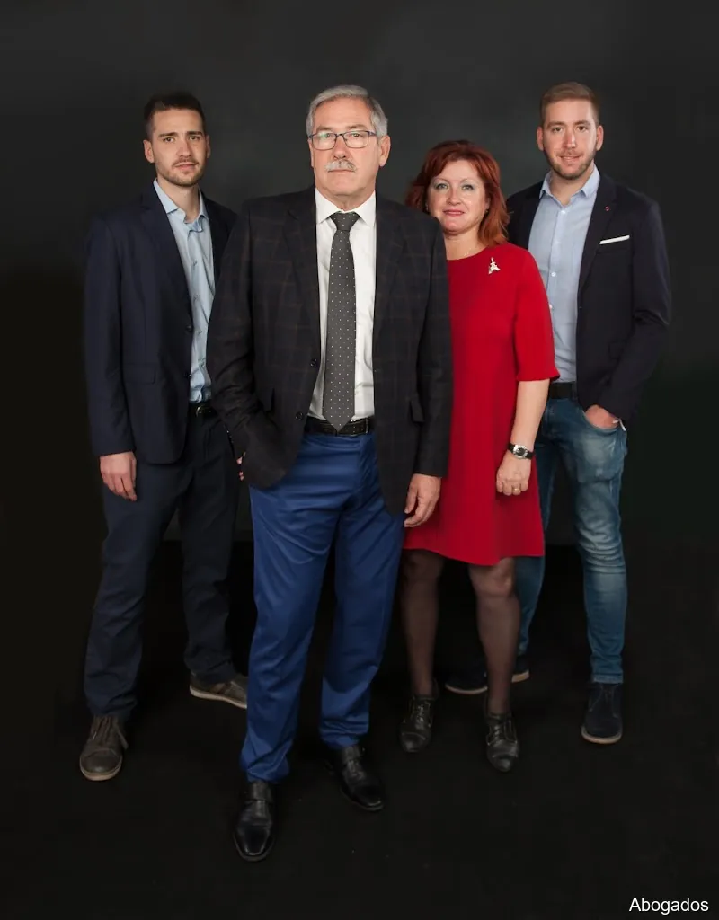 Ibáñez Maicas Consulting - Abogados & Economistas