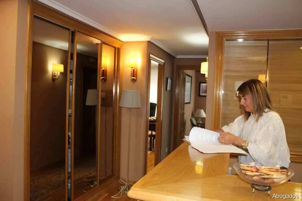 Rogelia Piloñeta - Abogados