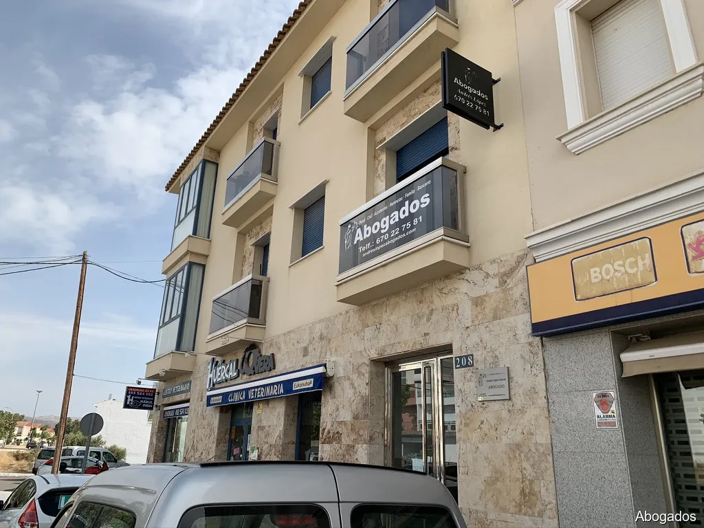 Abogado, Andrés López García