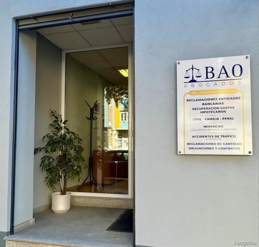 Mila López Bao Abogada