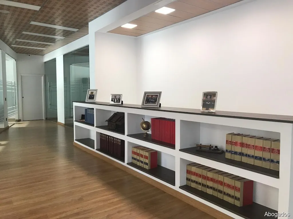 Cervantes y Abogados