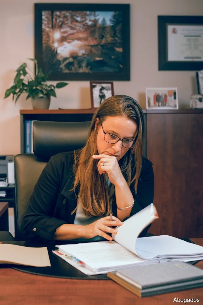 Abogada CRISTINA CORTES OLIVA