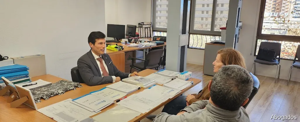 ⭐Javier Sanz: Abogado Penalista especializado en Delitos de Género y Derecho de Familia