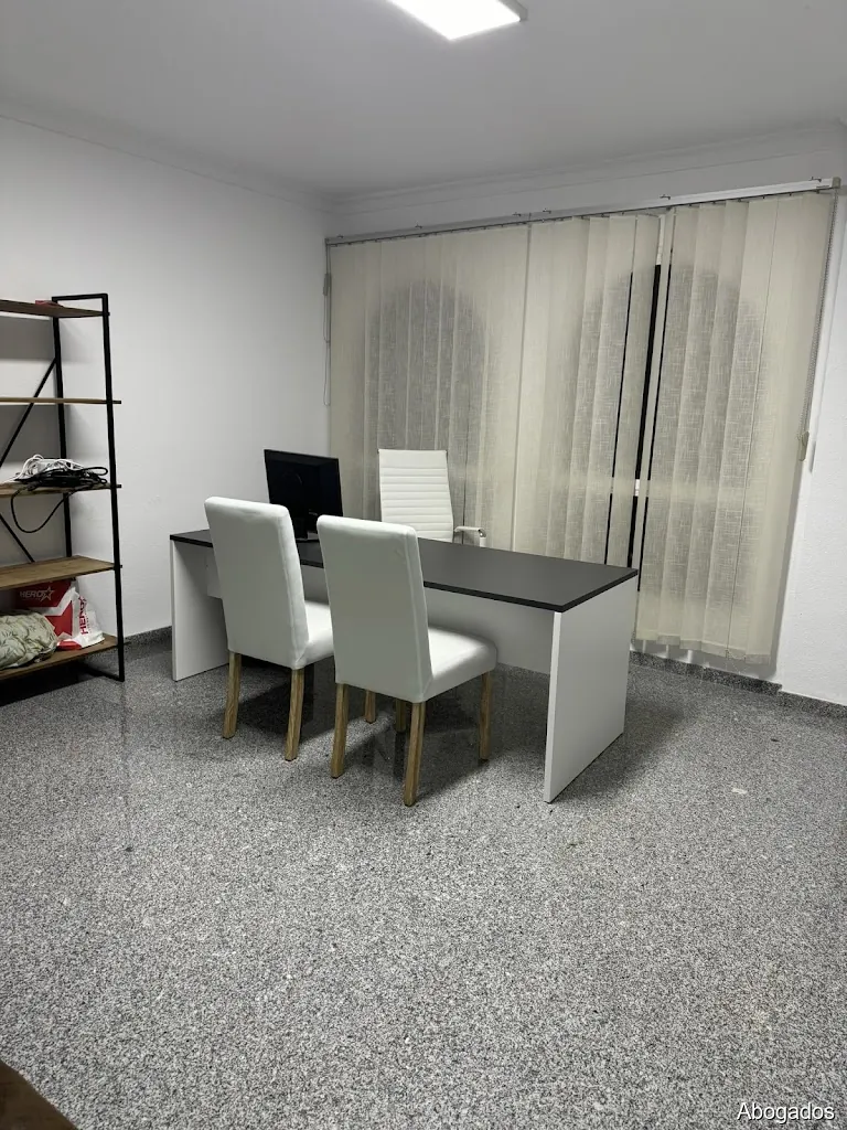 Abogados Solicitor Garrucha